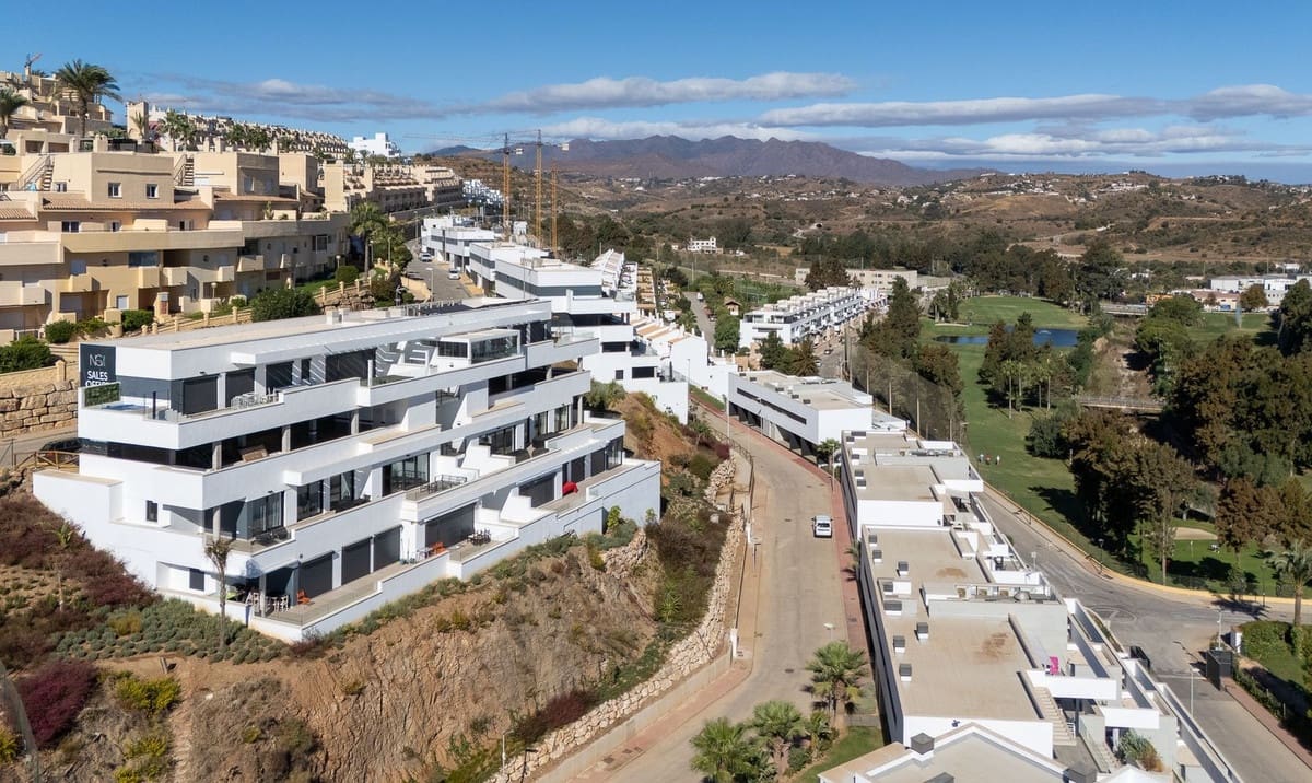 4 quarto Apartamento para venda em La Cala de Mijas com piscina garagem - 940 000 € (Ref: 10126842)