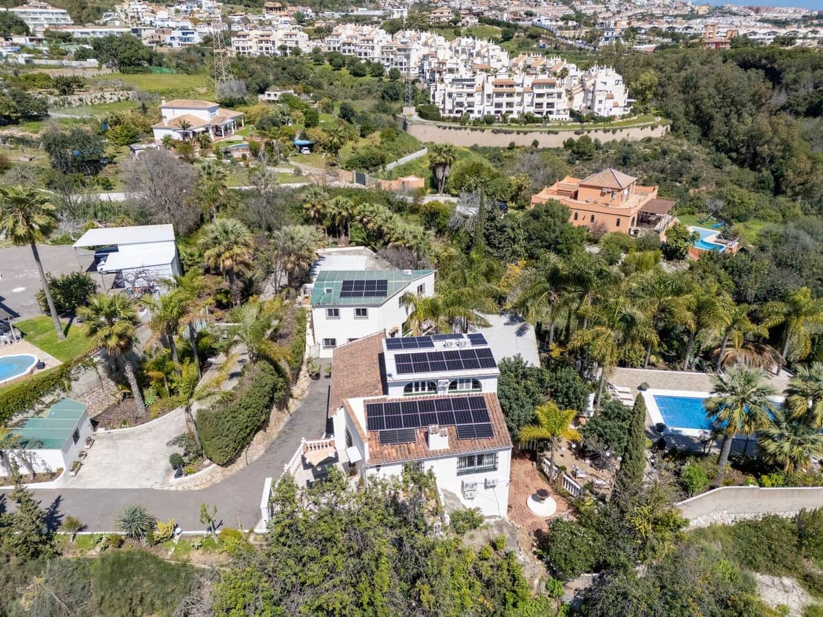 6 makuuhuone Huvila myytävänä paikassa Benalmadena mukana uima-altaan 
autotalli - 2 595 000 € (Ref: 10126851)