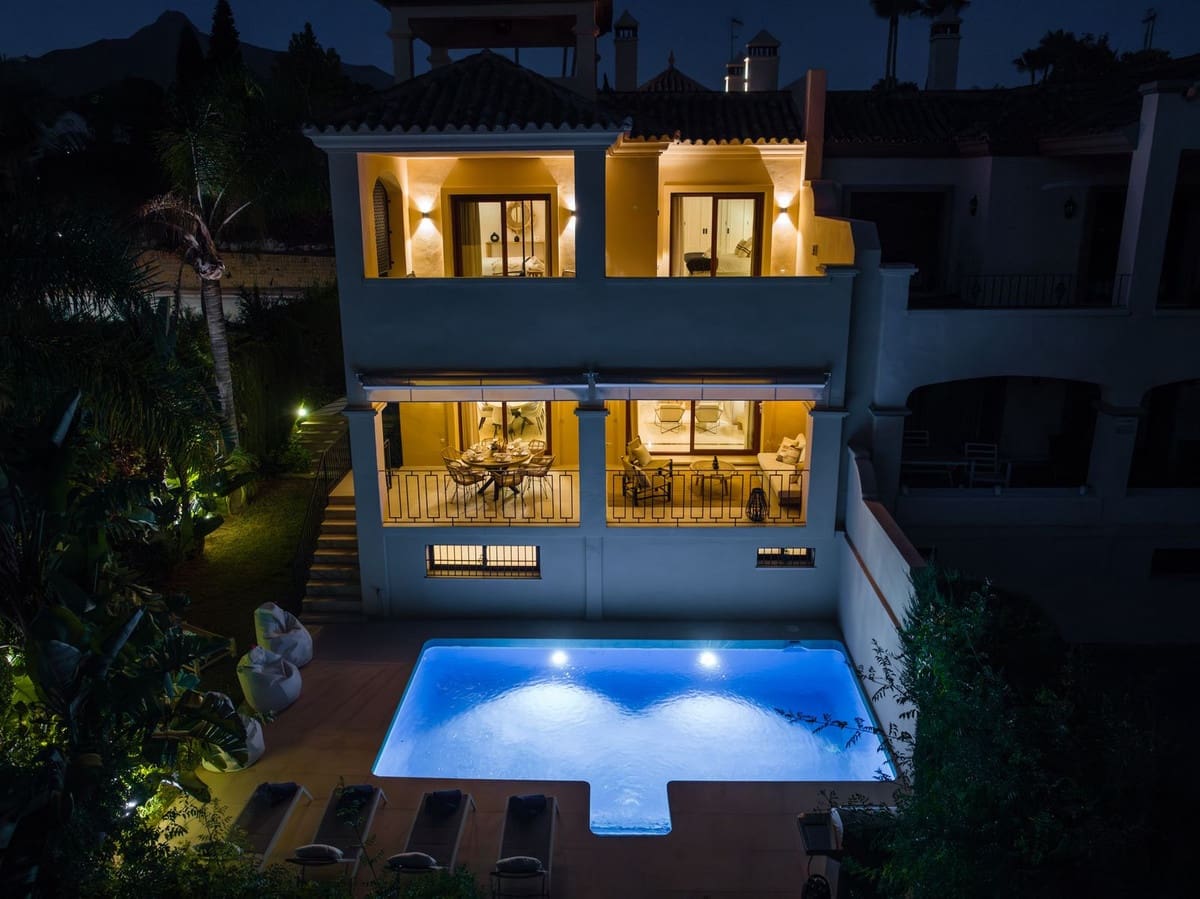 5 soveværelse Villa til salg i Marbella med swimmingpool garage - € 2.475.000 (Ref: 10126864)