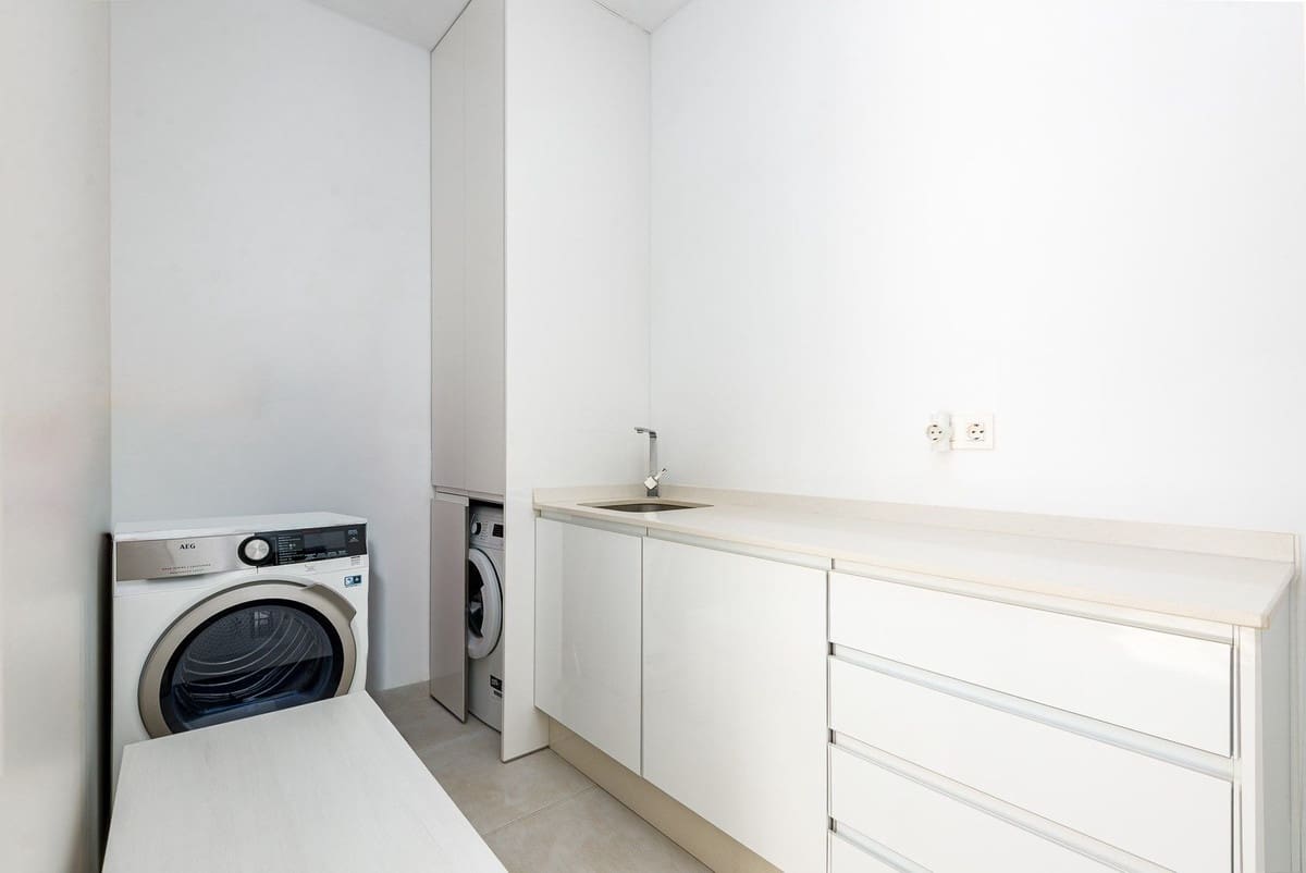 Chalet de 4 habitaciones en San Pedro del Pinatar en venta con piscina garaje - 495.000 € (Ref: 10126890)