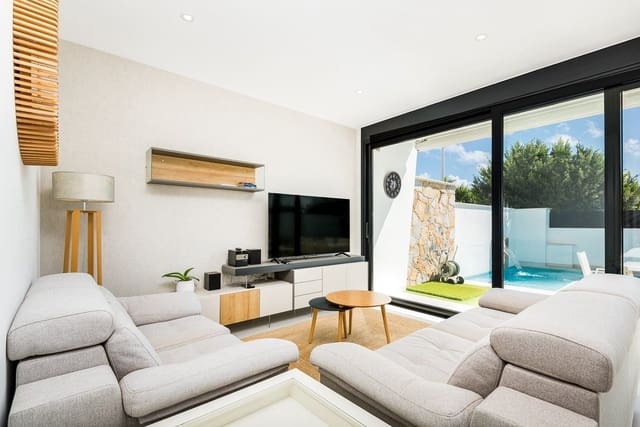 Chalet de 4 habitaciones en San Pedro del Pinatar en venta con piscina garaje - 495.000 € (Ref: 10126890)