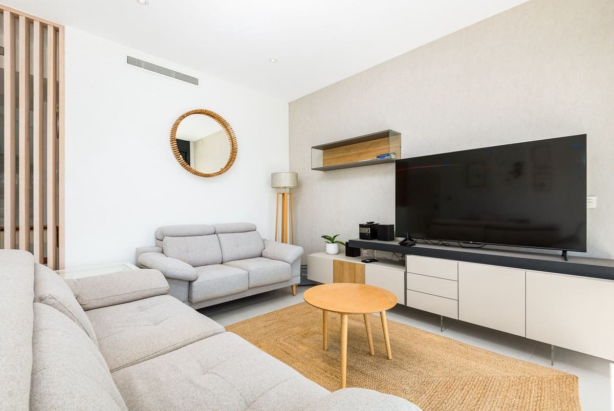 Chalet de 4 habitaciones en San Pedro del Pinatar en venta con piscina garaje - 495.000 € (Ref: 10126890)