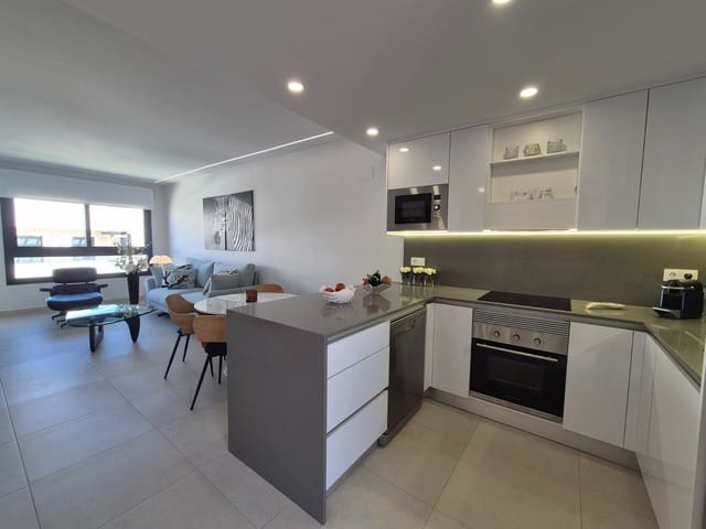 3 sypialnia Penthouse na sprzedaż w Villamartín - Las Filipinas, Orihuela z basenem garażem - 370 000 € (Ref: 10128253)