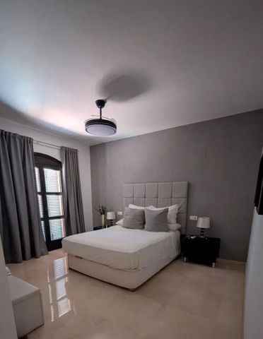 4 chambre Maison de Ville à vendre à Guadalmina Alta, Marbella avec piscine garage - 835 000 € (Ref: 10128256)