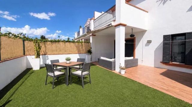 4 chambre Maison de Ville à vendre à Guadalmina Alta, Marbella avec piscine garage - 835 000 € (Ref: 10128256)