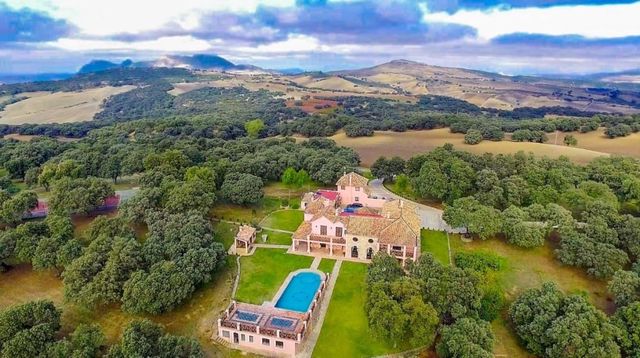 7 Zimmer Finca/Landgut zu verkaufen in Ronda mit Pool Garage - 16.500.000 € (Ref: 10128257)