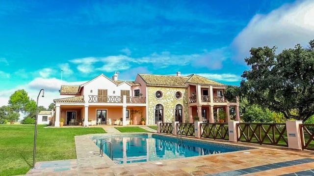 7 Zimmer Finca/Landgut zu verkaufen in Ronda mit Pool Garage - 16.500.000 € (Ref: 10128257)