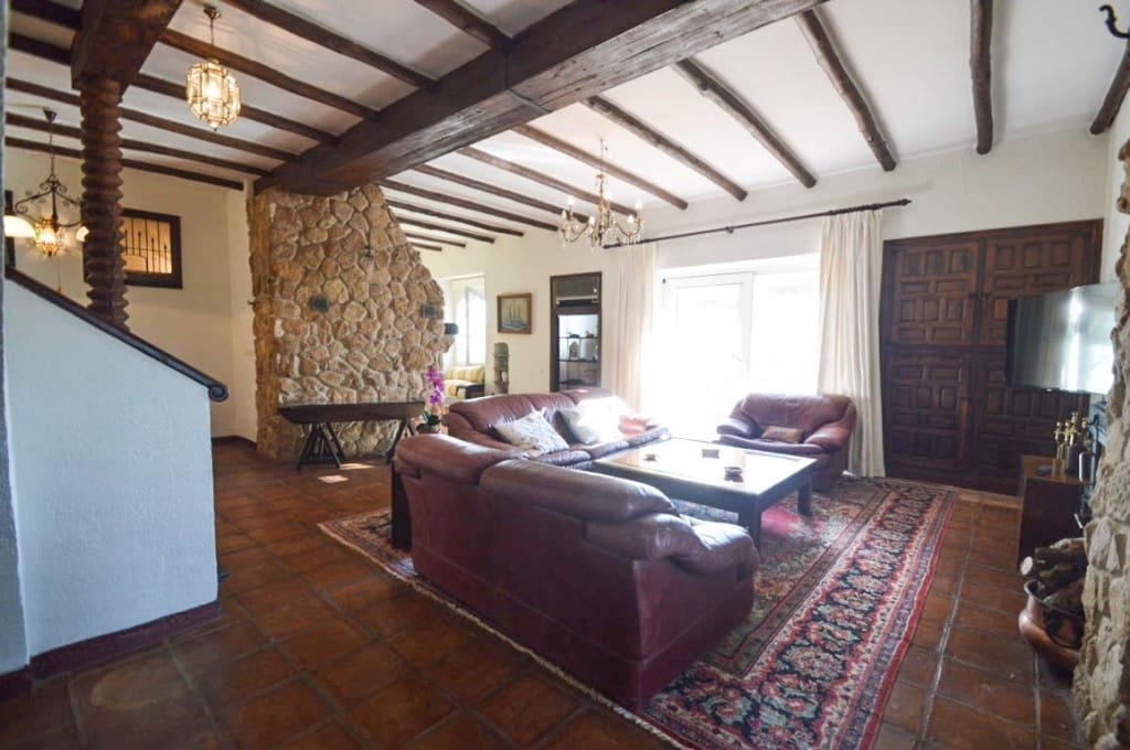 10 bedroom Finca/Country House for sale in Ronda with pool garage - € 2,660,000 (Ref: 10128261)