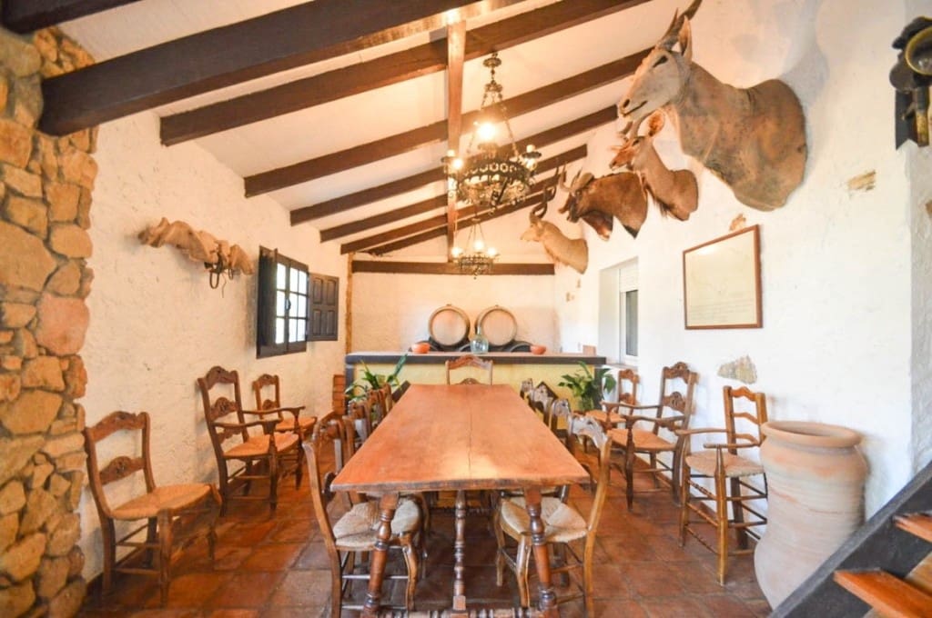 10 bedroom Finca/Country House for sale in Ronda with pool garage - € 2,660,000 (Ref: 10128261)