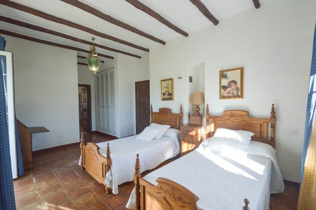 10 bedroom Finca/Country House for sale in Ronda with pool garage - € 2,660,000 (Ref: 10128261)