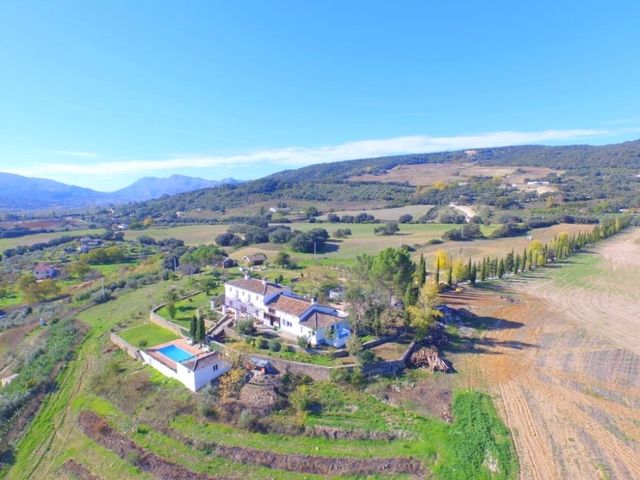 10 bedroom Finca/Country House for sale in Ronda with pool garage - € 2,660,000 (Ref: 10128261)