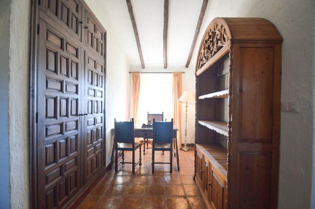 10 bedroom Finca/Country House for sale in Ronda with pool garage - € 2,660,000 (Ref: 10128261)