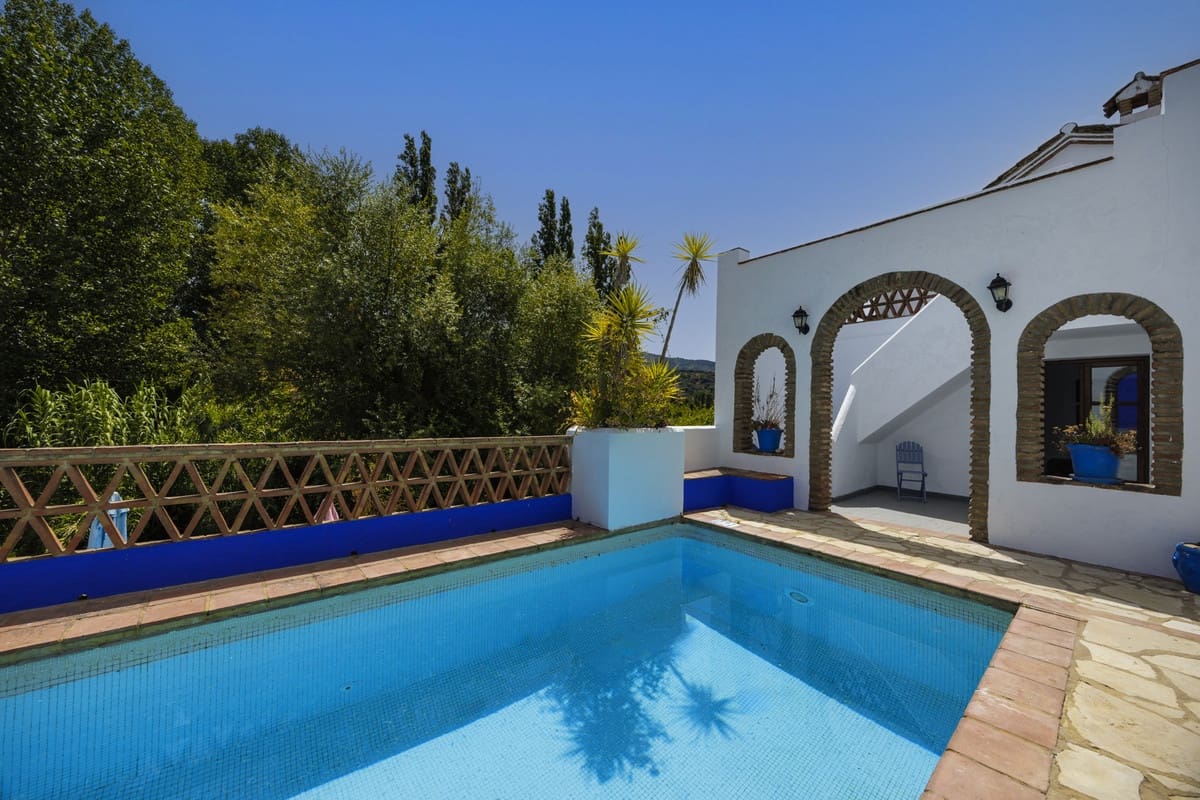 9 bedroom Villa for sale in Gaucin with pool - € 995,000 (Ref: 10128265)