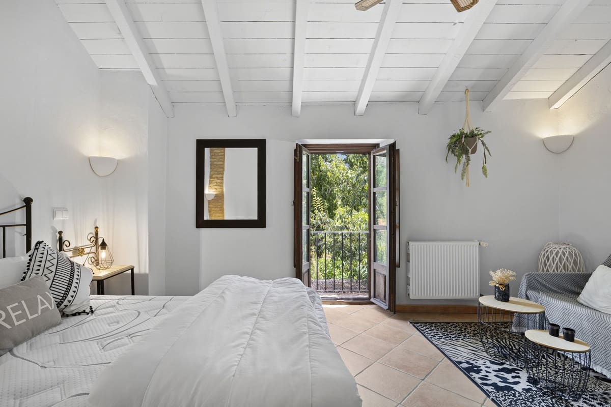 9 bedroom Villa for sale in Gaucin with pool - € 995,000 (Ref: 10128265)
