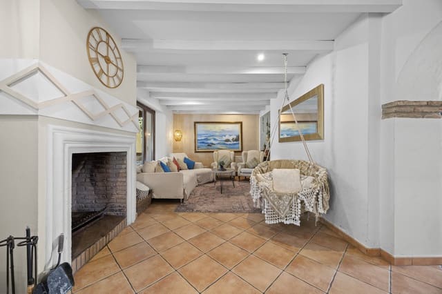 9 Zimmer Villa zu verkaufen in Gaucín mit Pool - 995.000 € (Ref: 10128265)