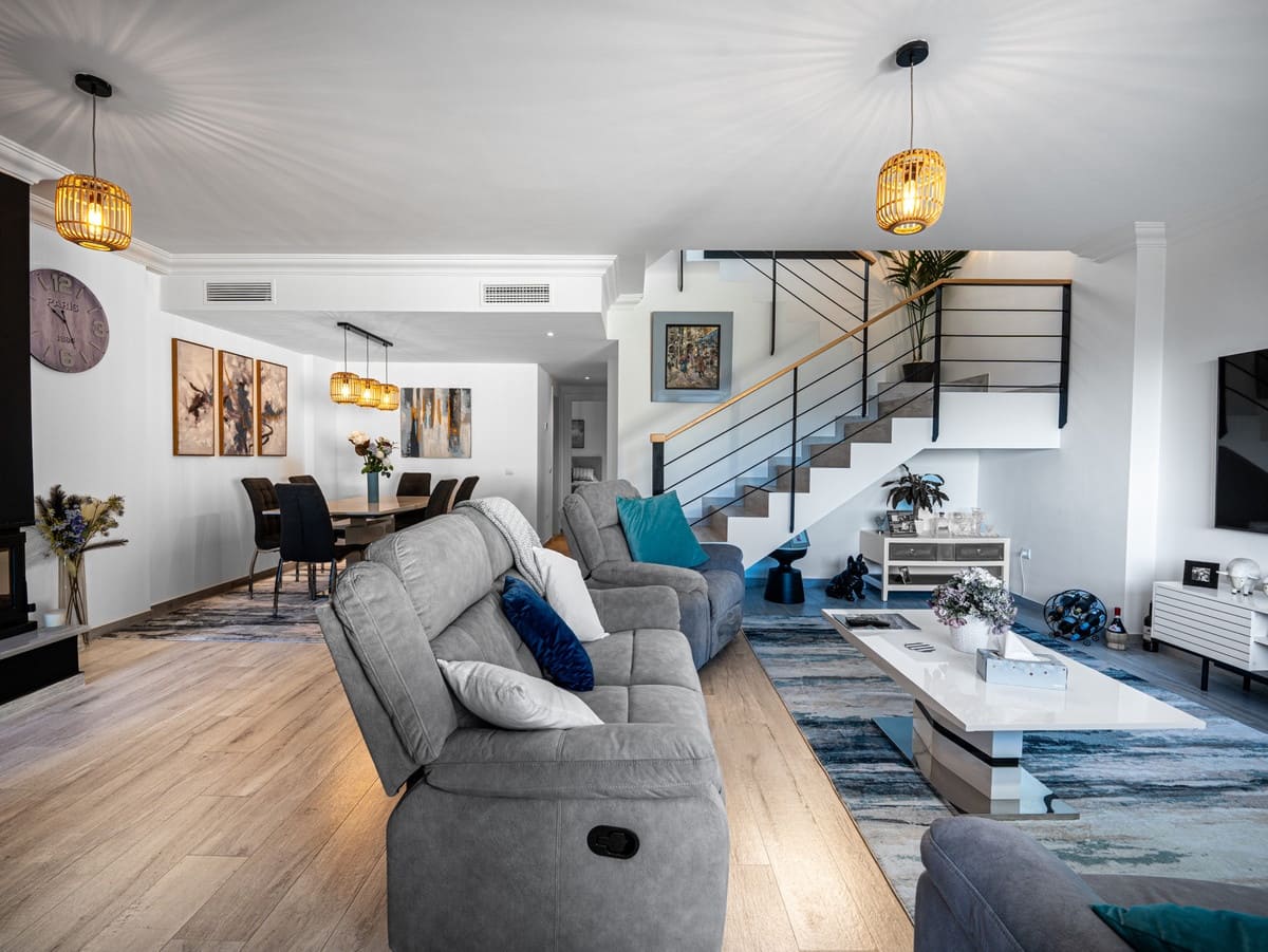 3 chambre Maison de Ville à vendre à Marbella avec piscine garage - 595 000 € (Ref: 10128267)
