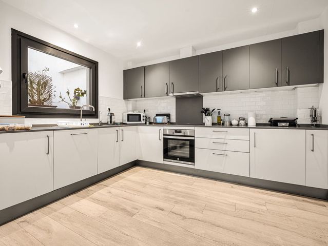 3 chambre Maison de Ville à vendre à Santa María, Marbella avec piscine garage - 595 000 € (Ref: 10128267)