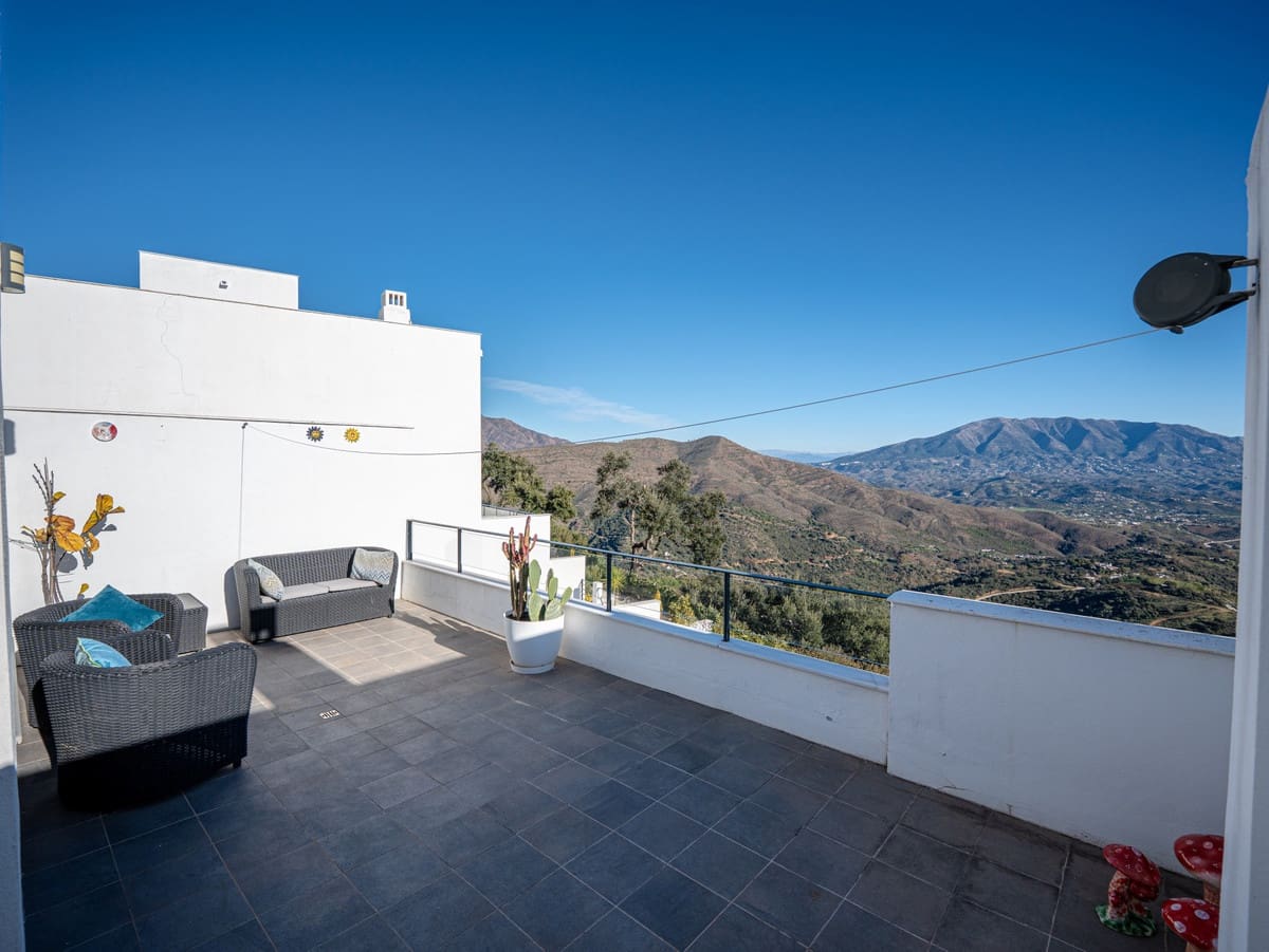 3 chambre Maison de Ville à vendre à Marbella avec piscine garage - 595 000 € (Ref: 10128267)
