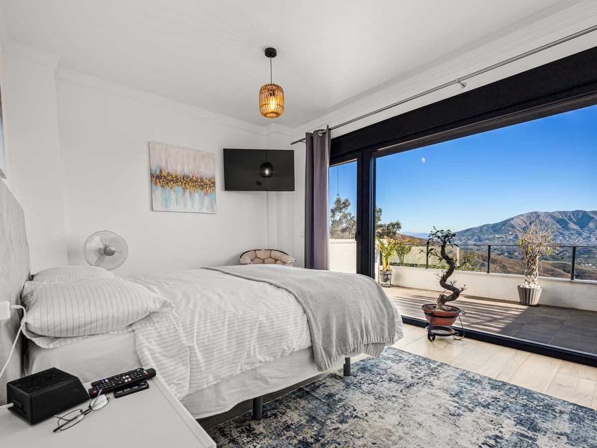3 chambre Maison de Ville à vendre à Marbella avec piscine garage - 595 000 € (Ref: 10128267)