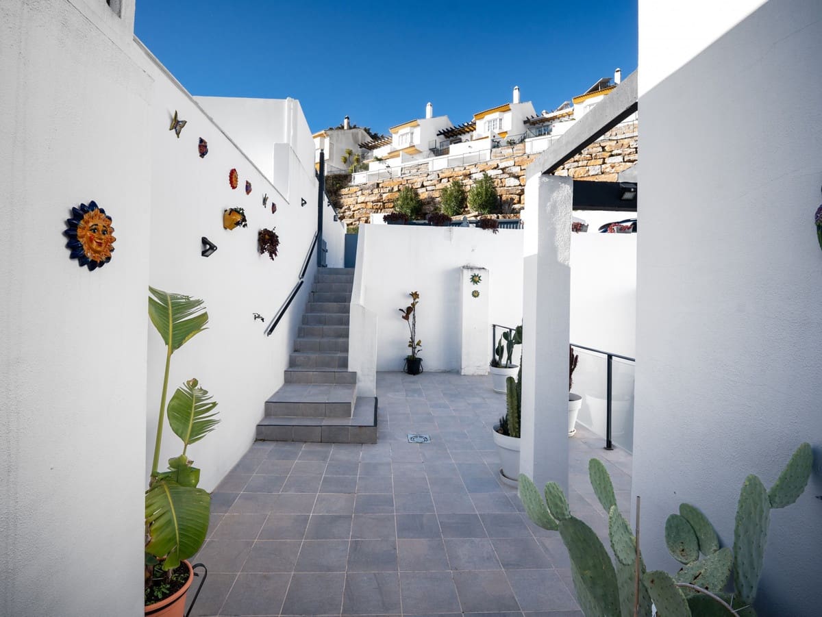 3 chambre Maison de Ville à vendre à Marbella avec piscine garage - 595 000 € (Ref: 10128267)