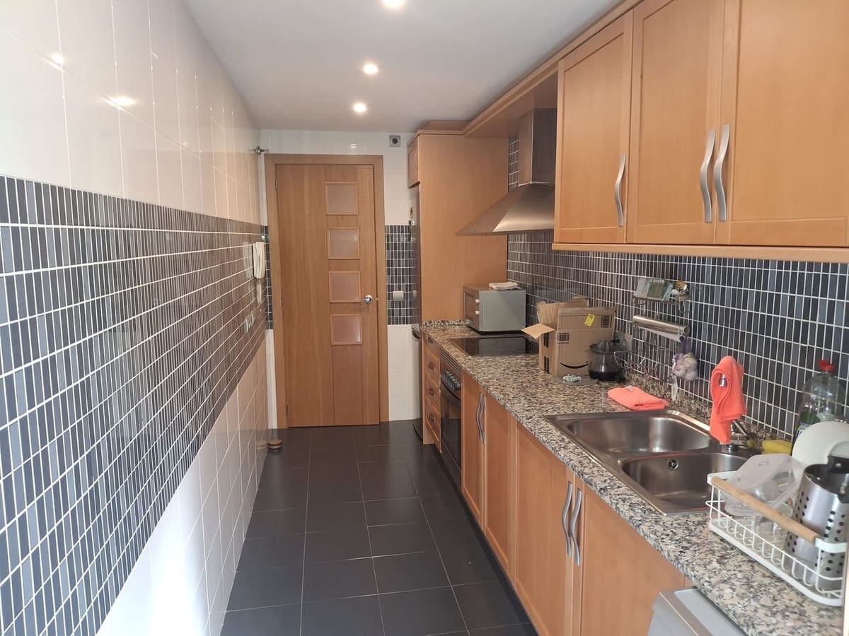 Apartamento de 2 habitaciones en Estepona en venta con piscina garaje - 375.000 € (Ref: 10128274)