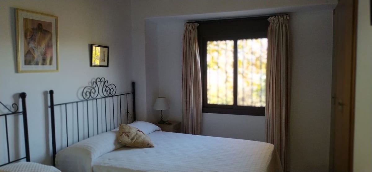 2 slaapkamer Finca/Landhuis te koop in Jubrique met zwembad garage - € 300.000 (Ref: 10128276)