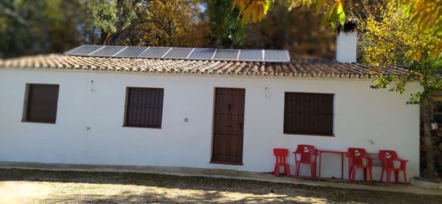 2 slaapkamer Finca/Landhuis te koop in Jubrique met zwembad garage - € 300.000 (Ref: 10128276)