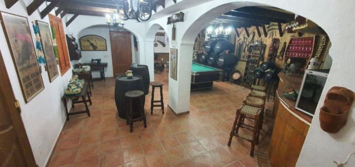 6 bedroom Finca/Country House for sale in Ronda with pool garage - € 770,000 (Ref: 10128277)