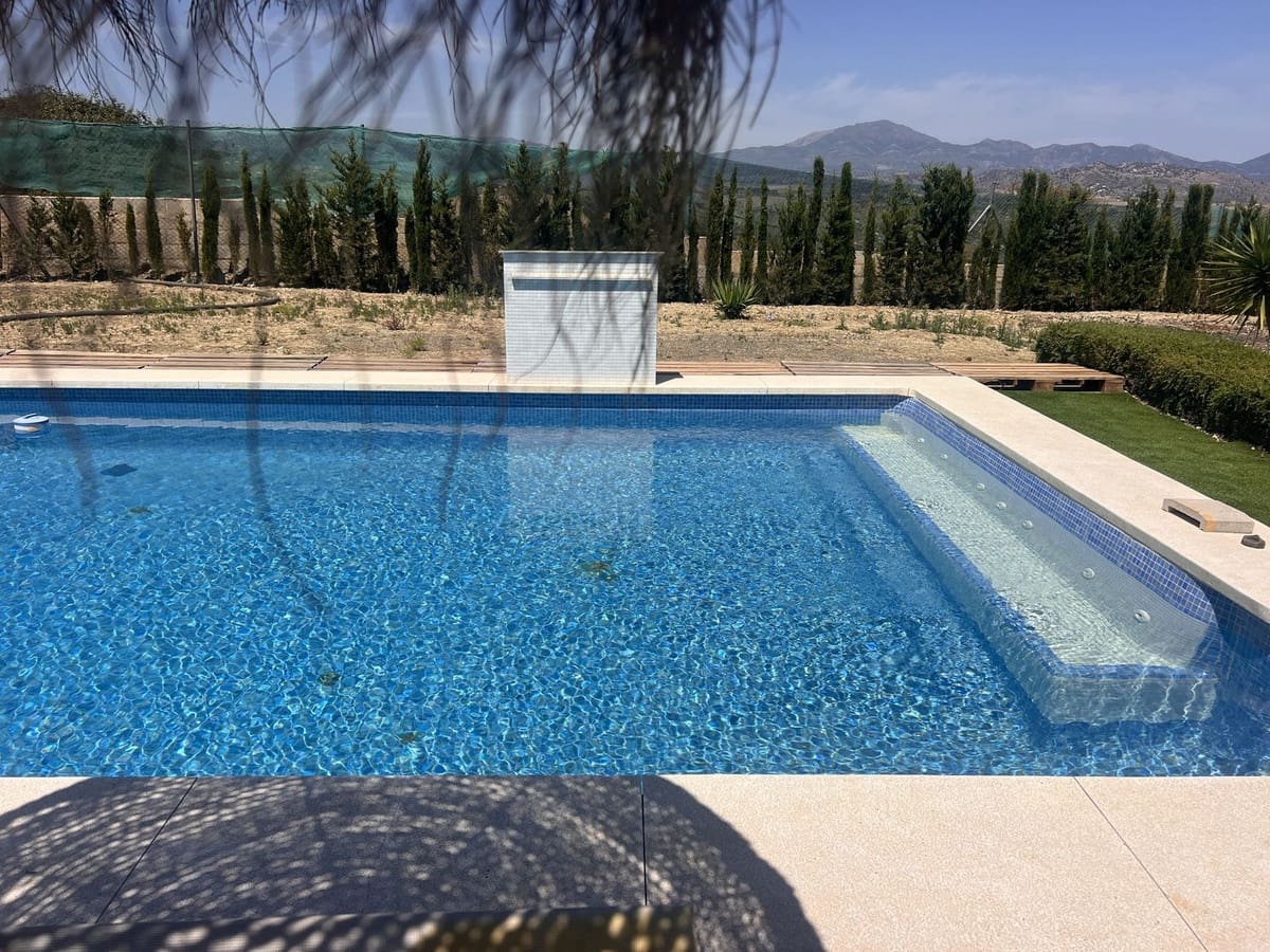 Finca/Casa Rural de 2 habitaciones en Cártama en venta con piscina garaje - 339.000 € (Ref: 10128280)