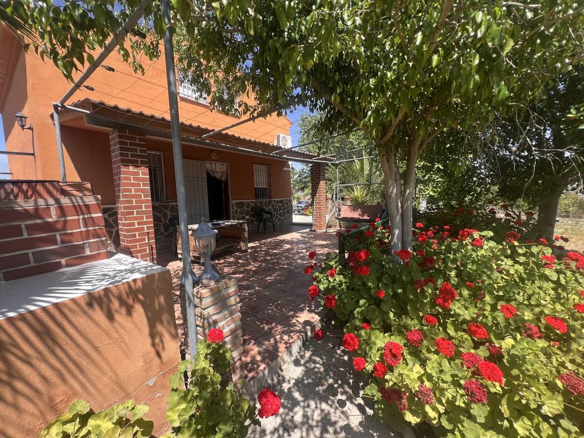 Finca/Casa Rural de 2 habitaciones en Cártama en venta con piscina garaje - 339.000 € (Ref: 10128280)