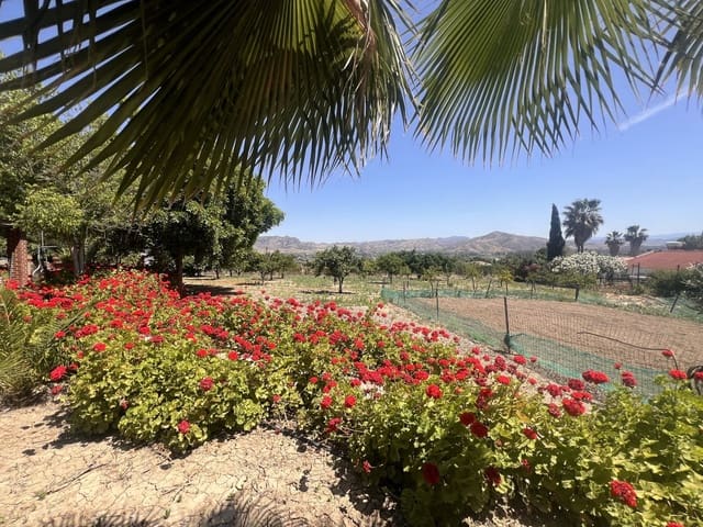 Finca/Casa Rural de 2 habitaciones en Cártama en venta con piscina garaje - 339.000 € (Ref: 10128280)