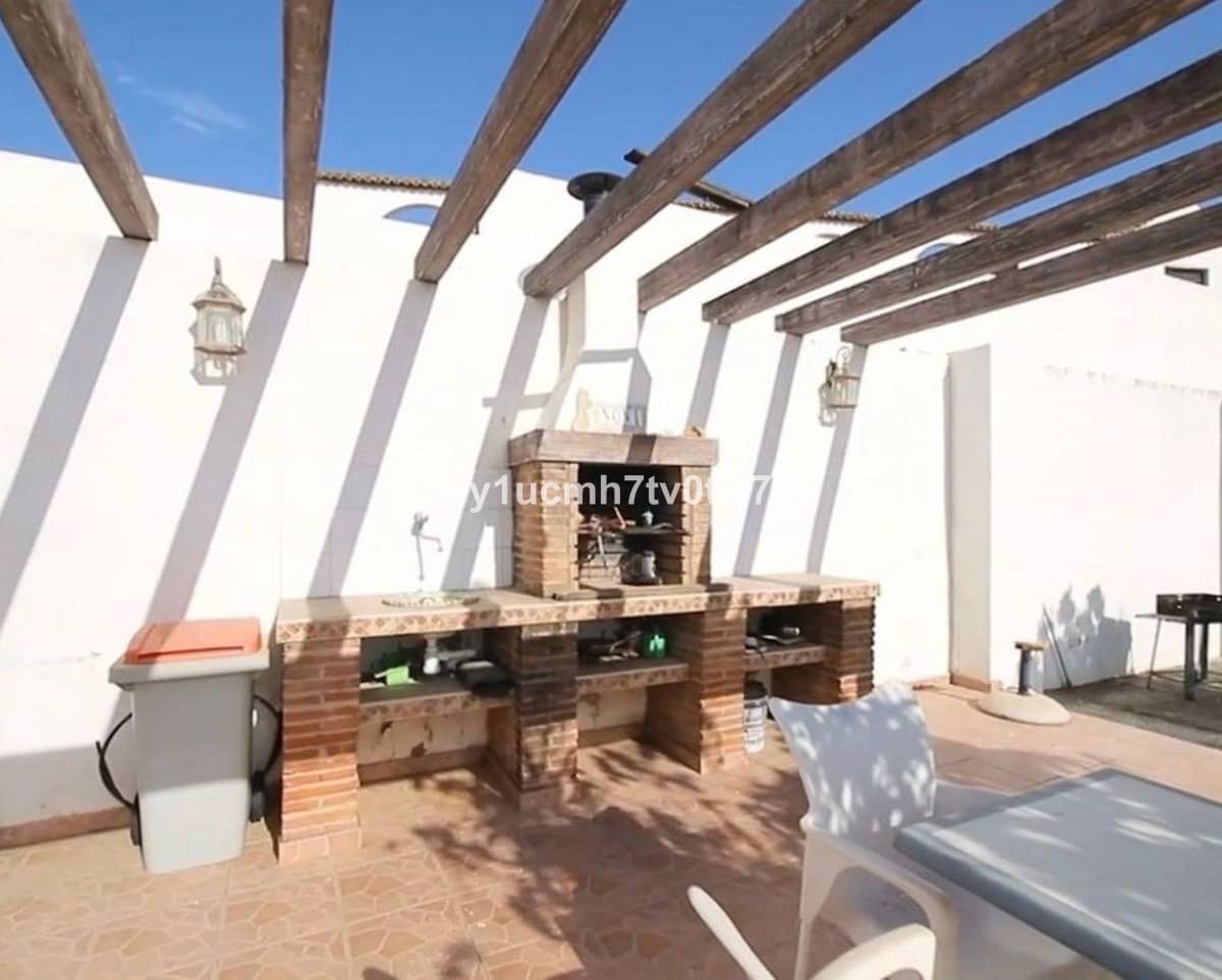 4 soveværelse Villa til salg i Puerto de la Torre med swimmingpool garage - € 860.000 (Ref: 10128283)