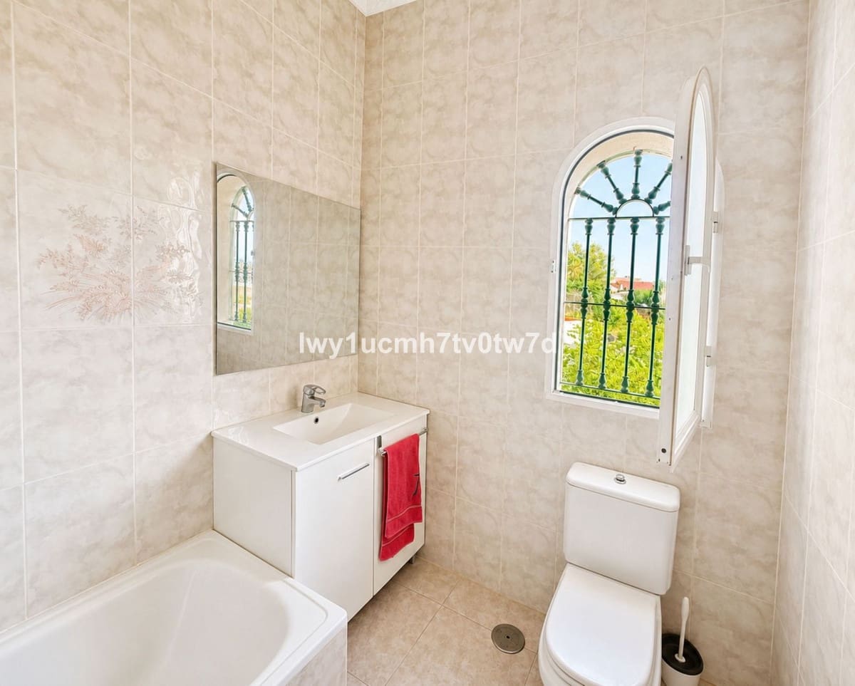 4 soveværelse Villa til salg i Puerto de la Torre med swimmingpool garage - € 860.000 (Ref: 10128283)