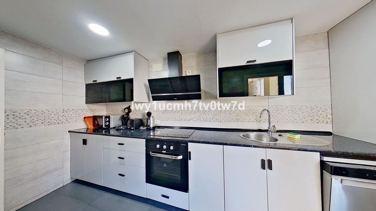 2 sovrum Lägenhet till salu i Benalmadena med pool garage - 390 000 € (Ref: 10128284)