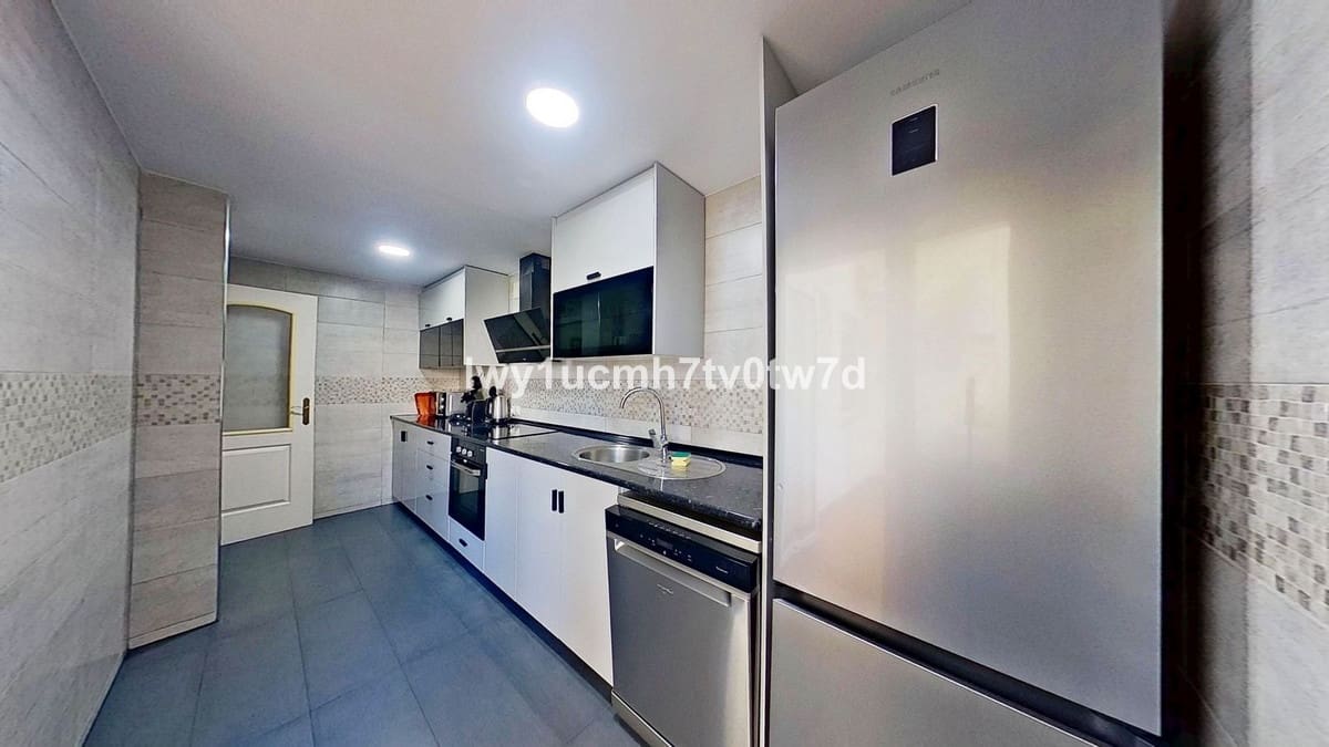 2 sovrum Lägenhet till salu i Benalmadena med pool garage - 390 000 € (Ref: 10128284)