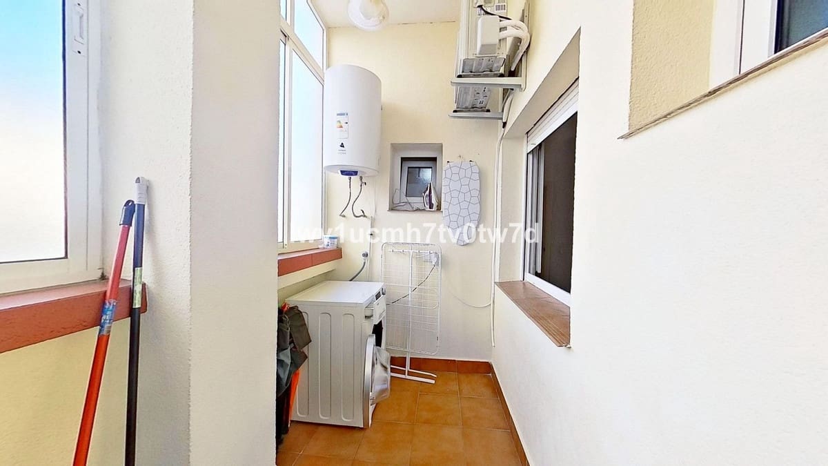 2 sovrum Lägenhet till salu i Benalmadena med pool garage - 390 000 € (Ref: 10128284)