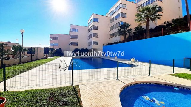 2 sovrum Lägenhet till salu i Hacienda Torrequebrada, Benalmádena med pool garage - 390 000 € (Ref: 10128284)