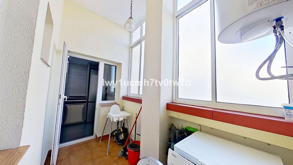 2 sovrum Lägenhet till salu i Benalmadena med pool garage - 390 000 € (Ref: 10128284)
