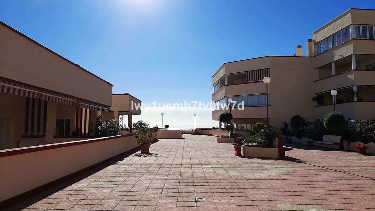 2 sovrum Lägenhet till salu i Benalmadena med pool garage - 390 000 € (Ref: 10128284)