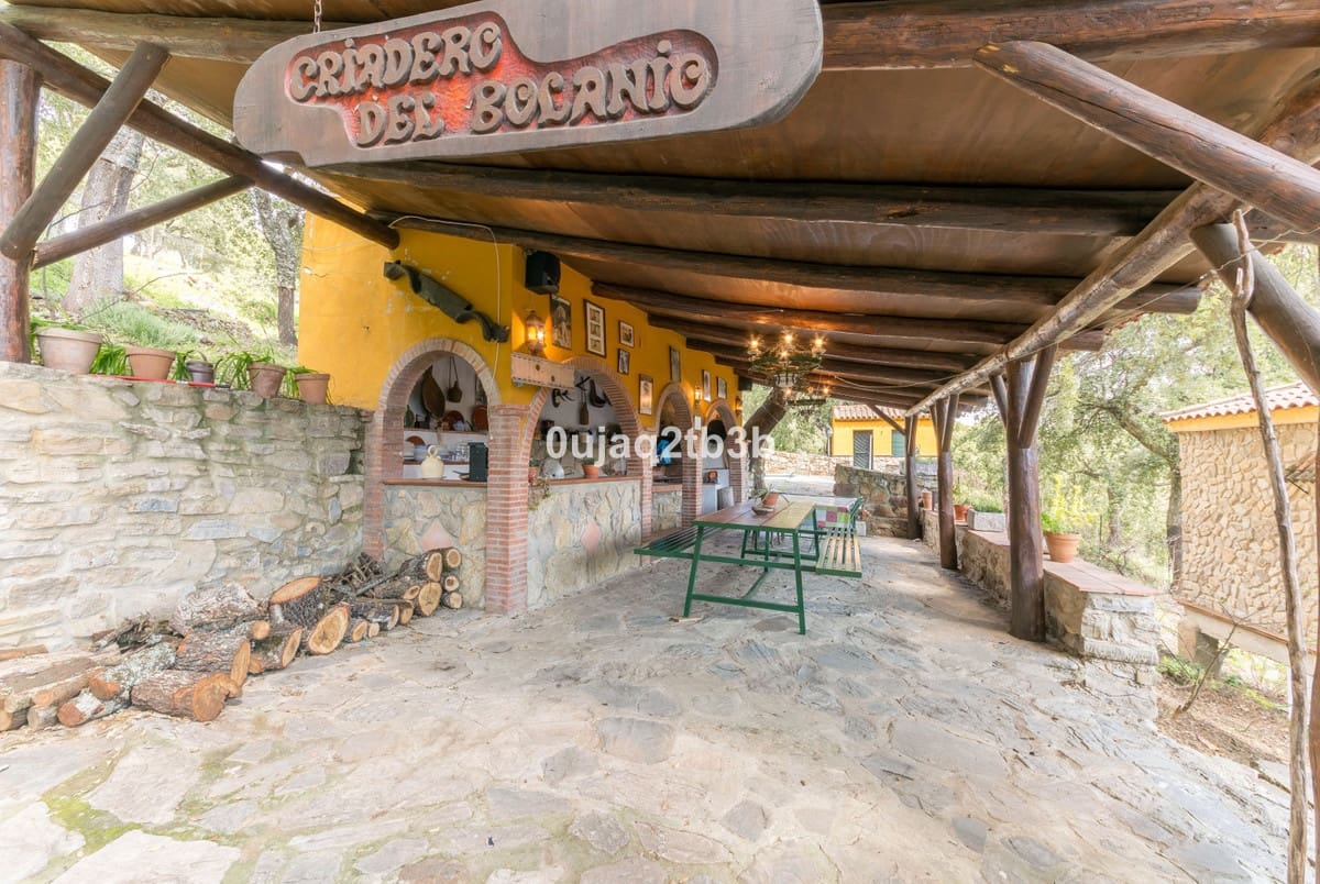 3 slaapkamer Finca/Landhuis te koop in Cortes de la Frontera met zwembad garage - € 995.000 (Ref: 10128291)