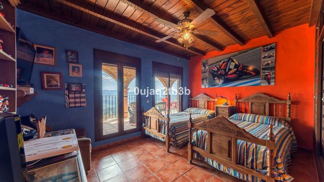 3 slaapkamer Finca/Landhuis te koop in Cortes de la Frontera met zwembad garage - € 995.000 (Ref: 10128291)