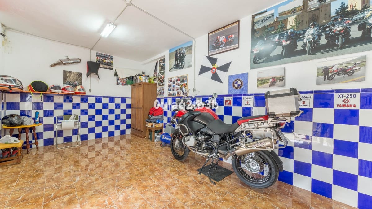 3 slaapkamer Finca/Landhuis te koop in Cortes de la Frontera met zwembad garage - € 995.000 (Ref: 10128291)