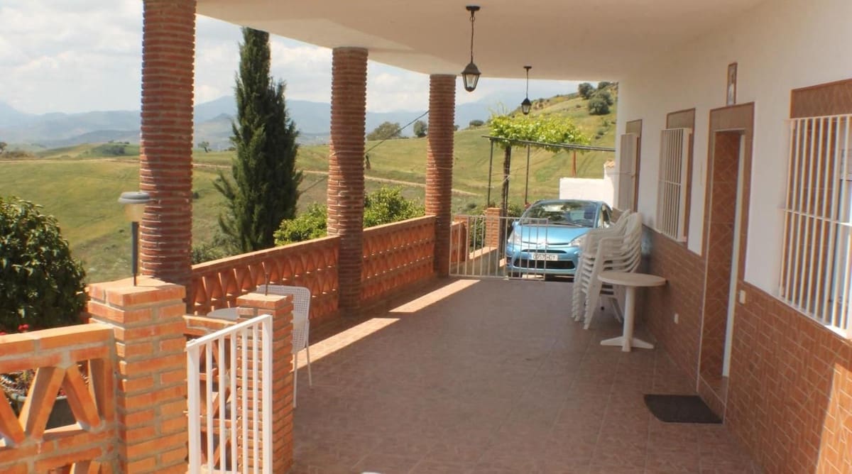 4 soveværelse Finca/Landehus til salg i Cartama med swimmingpool garage - € 332.500 (Ref: 10128294)