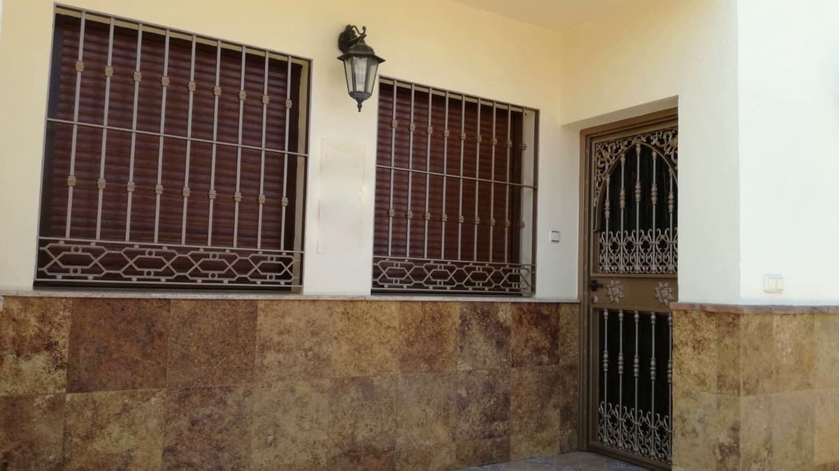 6 sovrum Villa till salu i Cartama med pool garage - 735 000 € (Ref: 10128295)