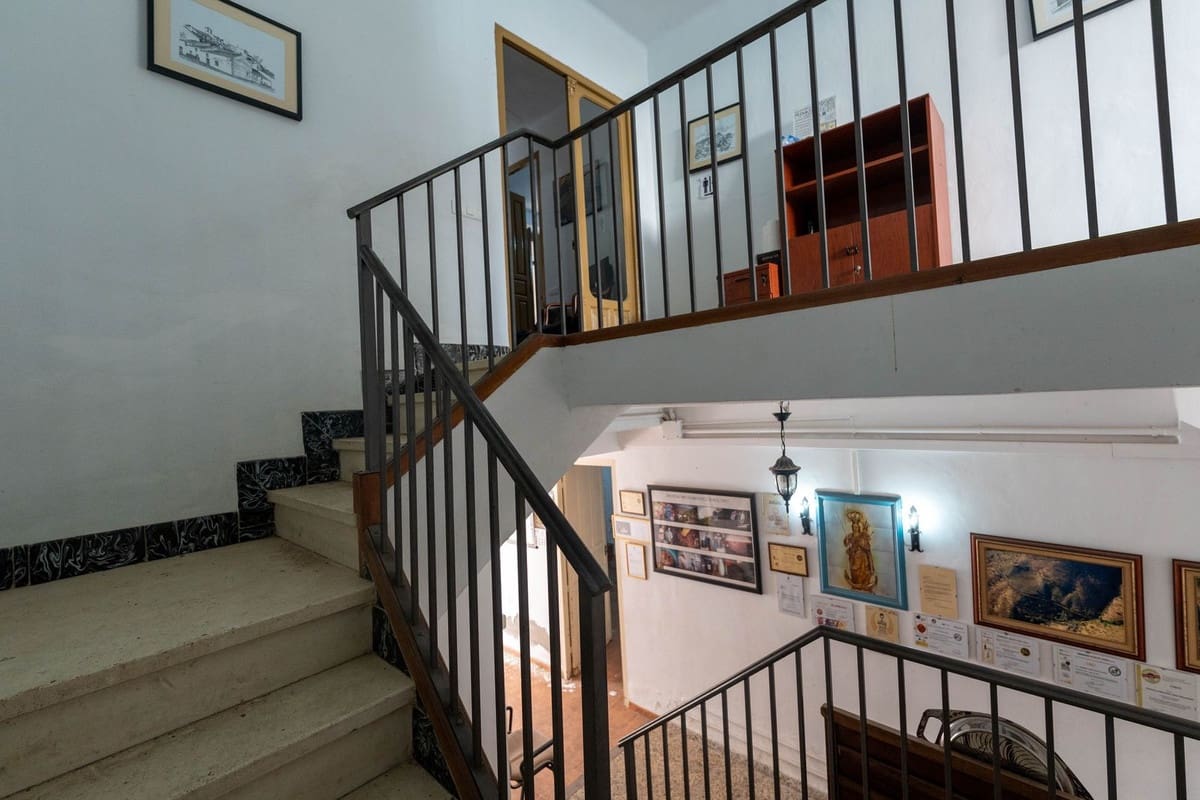 Casa de 4 habitaciones en Colmenar en venta con garaje - 225.000 € (Ref: 10128308)