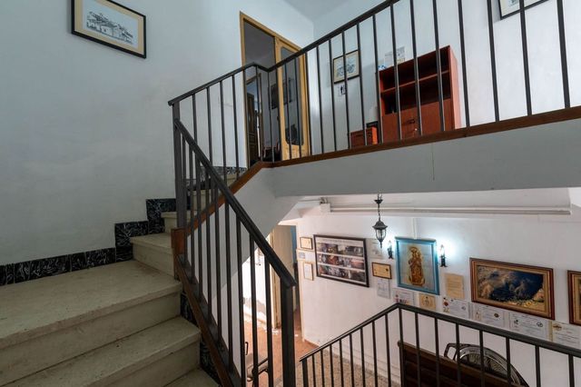 4 bedroom Townhouse for sale in Colmenar with garage - € 225,000 (Ref: 10128308)