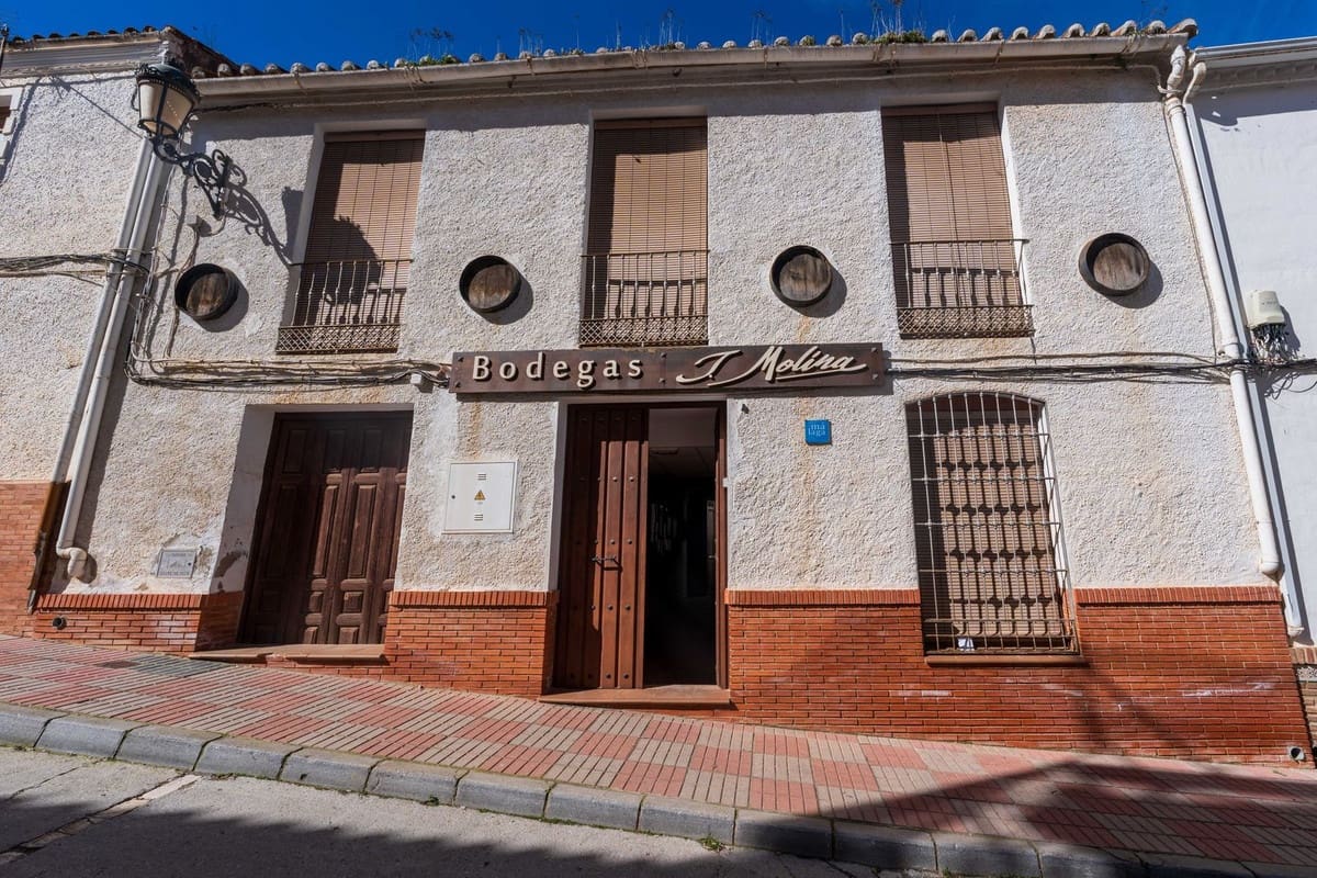 Casa de 4 habitaciones en Colmenar en venta con garaje - 225.000 € (Ref: 10128308)