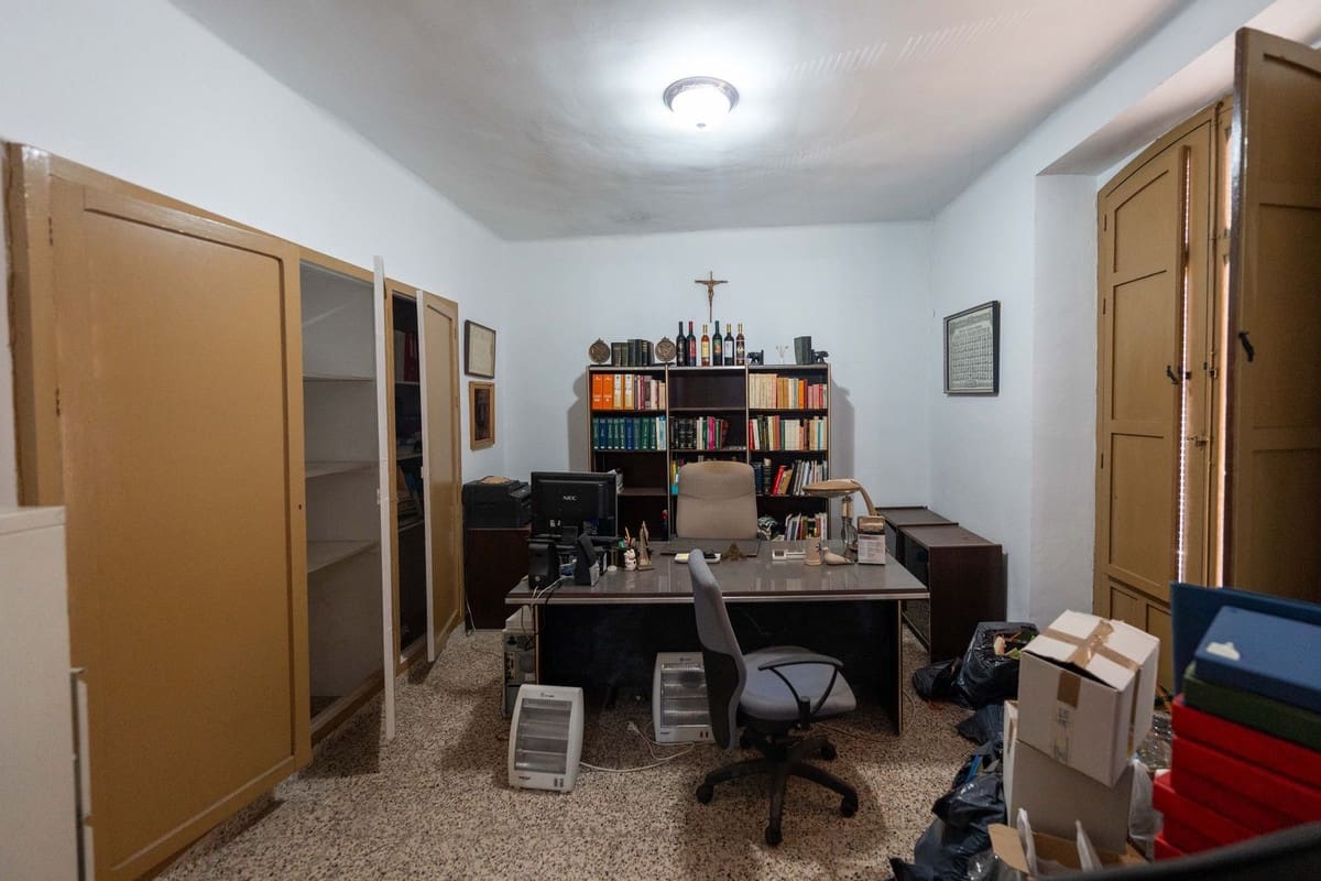 Casa de 4 habitaciones en Colmenar en venta con garaje - 225.000 € (Ref: 10128308)