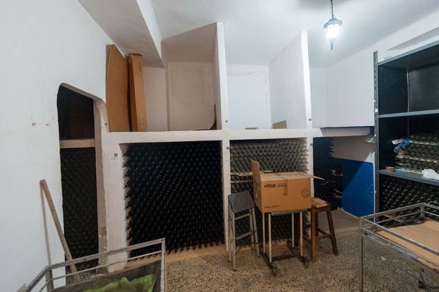 4 bedroom Townhouse for sale in Colmenar with garage - € 225,000 (Ref: 10128308)