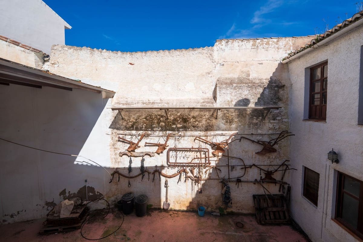 Casa de 4 habitaciones en Colmenar en venta con garaje - 225.000 € (Ref: 10128308)